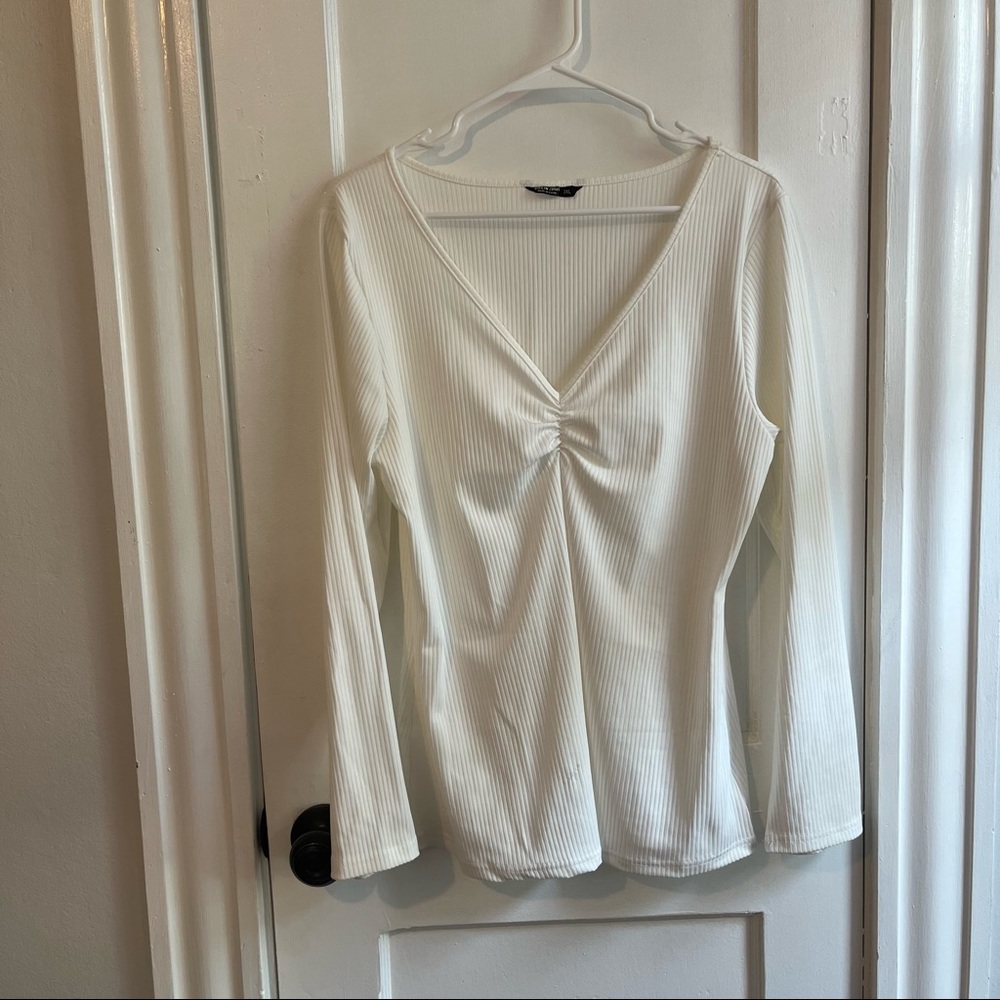 ✨white long sleeve✨